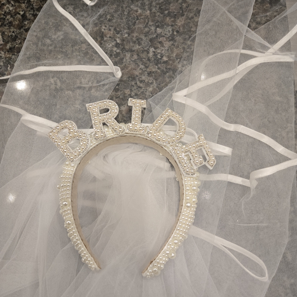 Elegant Pearl 'Bride' Headband